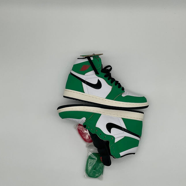 Air Jordan 1 Retro High OG Lucky Green size 7W — view 3