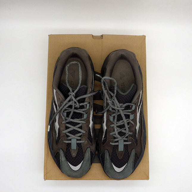 Adidas Yeezy Boost 700 V2 – Geode size 12.5 — view 4