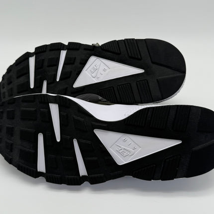 Nike Air Huarache Run - Cargo Khaki - Pre-owned - Size 13M, OG Box