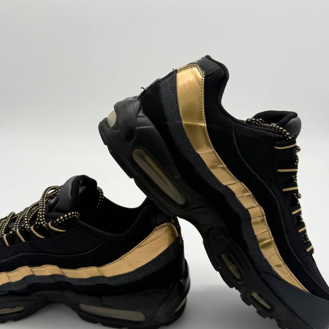 Nike Air Max 95 - OG Black Metallic Gold - Pre-owned - Size 12M, OG Box