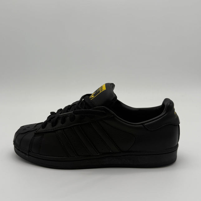 Adidas Adidas Superstar 'Pharrell x Mr. Happy' sneakers - Buy online at 12UP Kicks