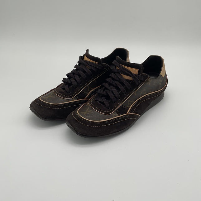 Louis Vuitton Monogram Low-Top Sneaker – Brown – US 9 – pair