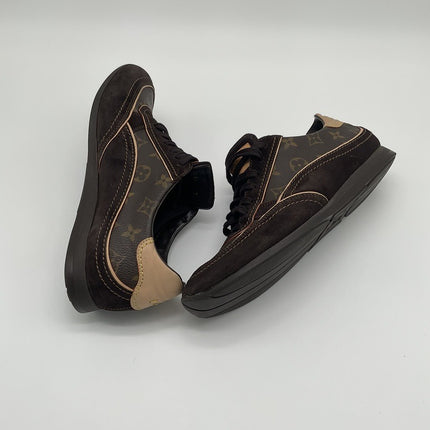 LV Monogram sneaker side