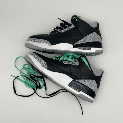 Air Jordan 3 Retro Green Glow size 12 sneakers