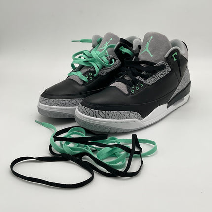 Air Jordan 3 Retro Green Glow size 12 — view 2