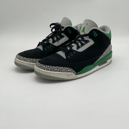 Air Jordan 3 Retro Pine Green size 12 sneakers